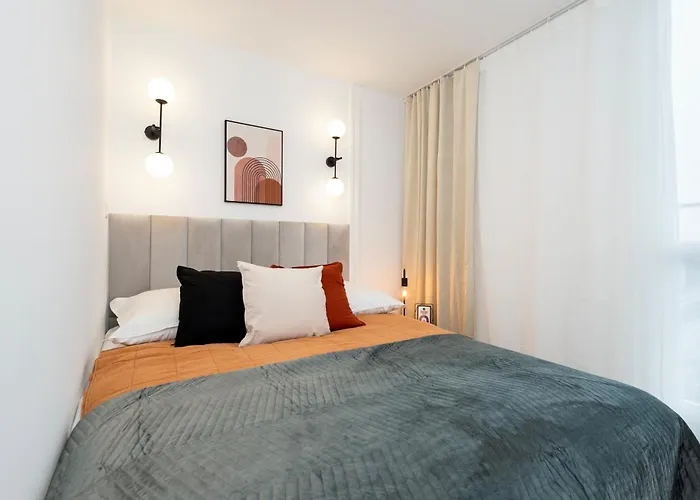 Kairos - Boston - Scisle Centrum, Spodek