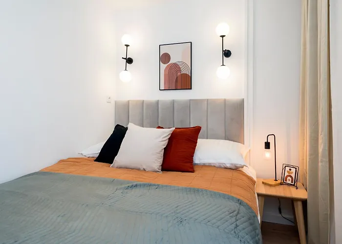 Kairos - Boston - Scisle Centrum, Spodek