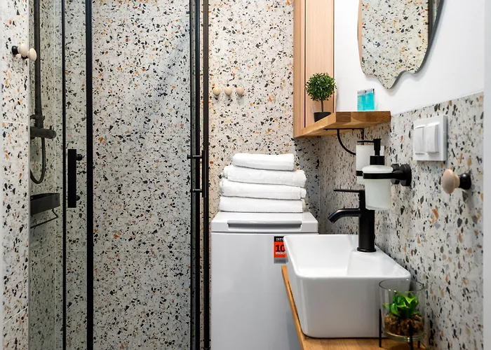 Kairos - Boston - Scisle Centrum, Spodek