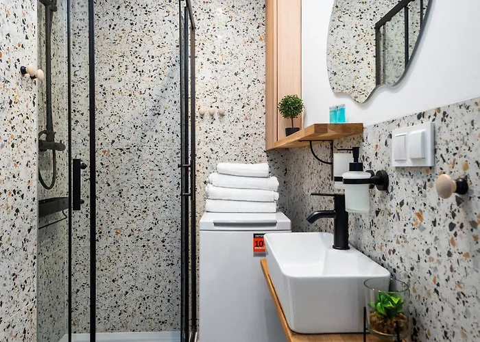 Kairos - Boston - Scisle Centrum, Spodek *